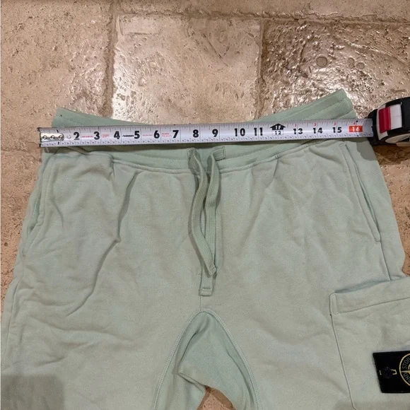 Stone Island shorts - Picture 2 of 6